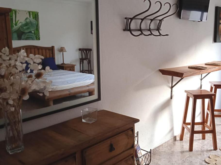 Piso Con Desayuno Incluido Y Vistas A La Montana. Apartment Monistrol de Montserrat Bagian luar foto
